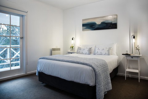Lake Daylesford Apartments 7 - Great Ocean Road Tourism 4