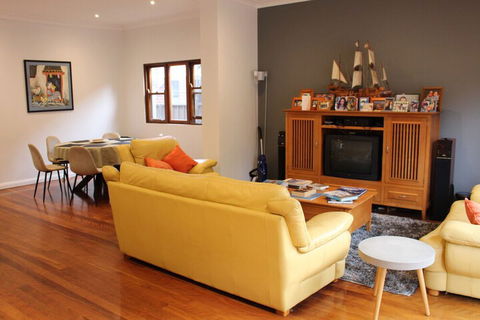 Guesthouse - Great Ocean Road Tourism 1