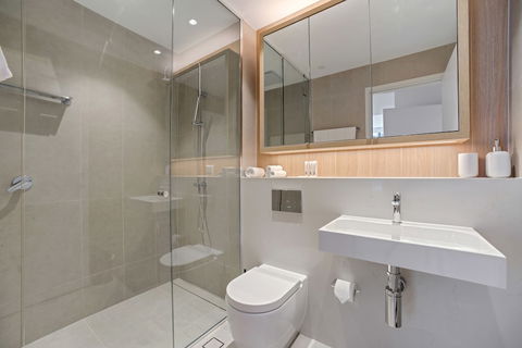 New Luxury Apartment Walking To Shops & Cinema - Great Ocean Road Tourism 4