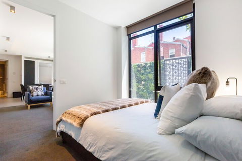 Rosa, 2BDR Richmond Apartment - Great Ocean Road Tourism 7