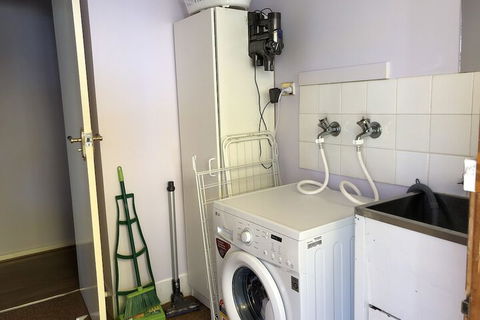 Canberra Entire House 3 Bedroom - Great Ocean Road Tourism 4