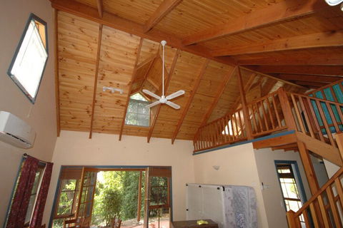 Garden Cottage Beechworth - Great Ocean Road Tourism 1