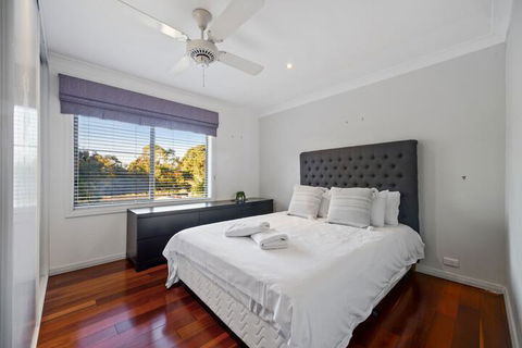 HomeHotel 4 Bedroom & Homeoffice With Nice Pool - Great Ocean Road Tourism 4