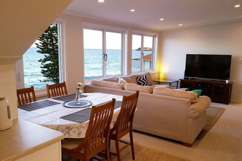 Coachhouse On The Beach - Great Ocean Road Tourism 6