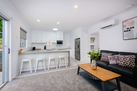 Albury Yalandra Apartment 2 - Great Ocean Road Tourism 4