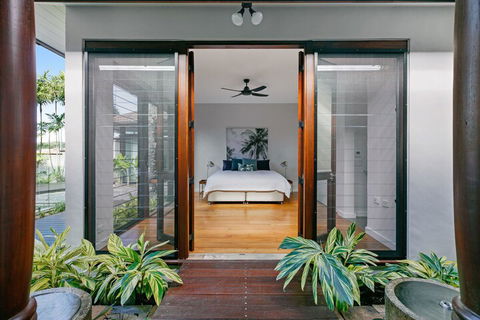 ESPRIT 2 PALM COVE BRAND NEW - Great Ocean Road Tourism 6