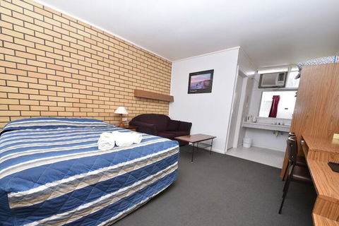 Edenhope Motor Inn - Great Ocean Road Tourism 6