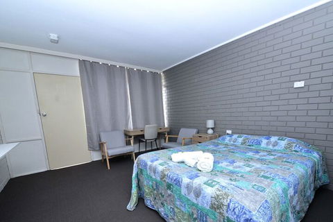 Edenhope Motor Inn - Great Ocean Road Tourism 3