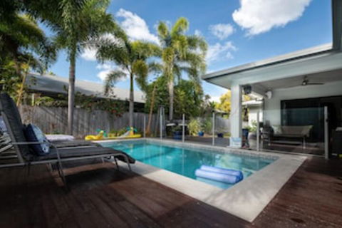 Beach Bliss Queen Bed BBQ Pool Netflix - Great Ocean Road Tourism 0