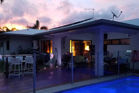 Beach Bliss Queen Bed BBQ Pool Netflix - Great Ocean Road Tourism 1