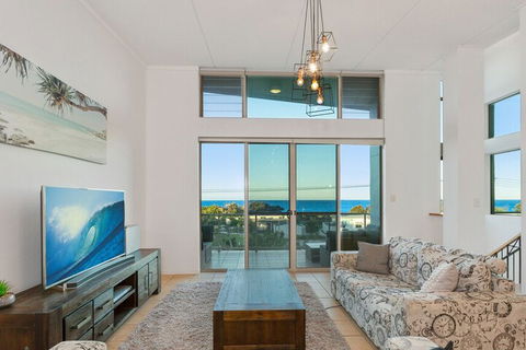 EXCLUSIVE OCEAN VIEW PENTHOUSE On MARINE PARADE - Great Ocean Road Tourism 6