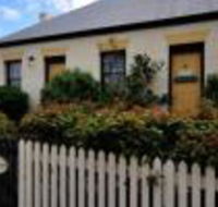 Sargeants  Armoury Cottages 1823 - Great Ocean Road Tourism