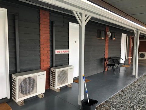 Country Roads Motor Inn - Great Ocean Road Tourism 1