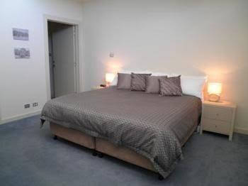 Launceston Waterfront Apartments - Great Ocean Road Tourism 0