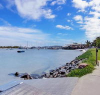 Sunset Court Unit 1 / 3 Resthaven Avenue