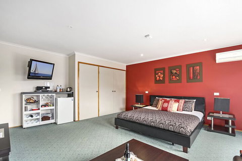 Venus Escapes Guesthouse - Great Ocean Road Tourism 7