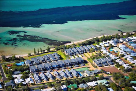 Regency Beach Club - Great Ocean Road Tourism 1