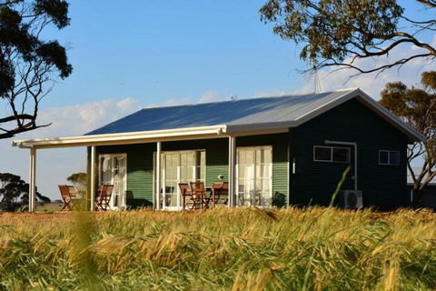 Marys Farm Cottages - Great Ocean Road Tourism 6