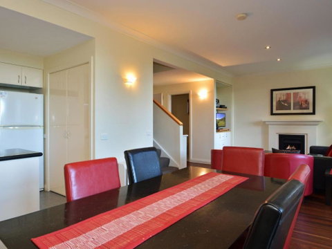 Villa Executive 2br Cypress Resort Condo Located Within Cypress Lakes Resort (nothing Is More Central) - Great Ocean Road Tourism 4