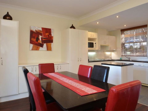 Villa Executive 2br Cypress Resort Condo Located Within Cypress Lakes Resort (nothing Is More Central) - Great Ocean Road Tourism 2
