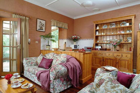 Amandas Cottage 1899 - Great Ocean Road Tourism 3