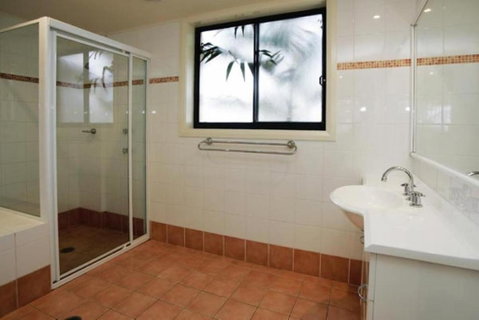 Millenium Unit 101 Cnr Head & West Sts - Great Ocean Road Tourism 1