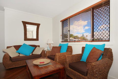 Unit 9 Coolum Blueseas Coolum Beach - Great Ocean Road Tourism 4