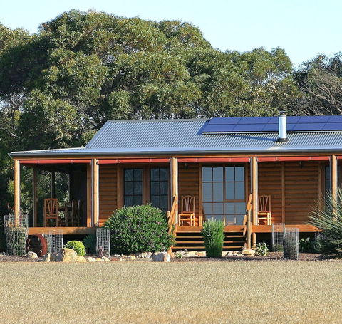 Eleanor River Homestead - Great Ocean Road Tourism 3
