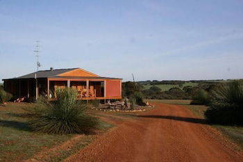 Eleanor River Homestead - Great Ocean Road Tourism 2
