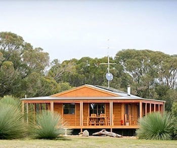 Eleanor River Homestead - Great Ocean Road Tourism 1