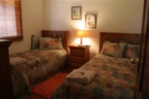 Eleanor River Homestead - Great Ocean Road Tourism 4