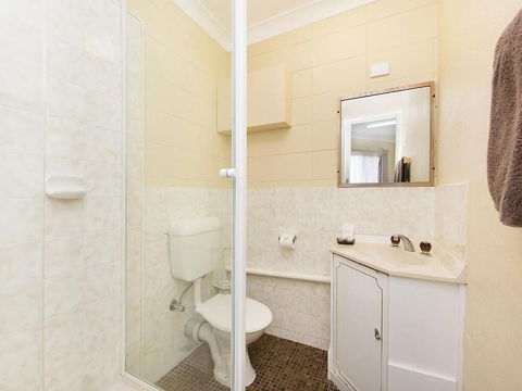 Caloundra City Centre Motel - Great Ocean Road Tourism 6