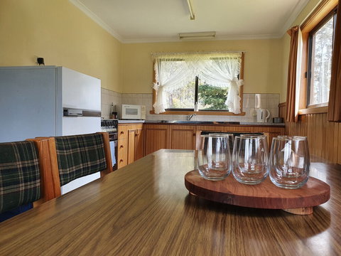 Lake Yalleena Nature Retreat - Great Ocean Road Tourism 6