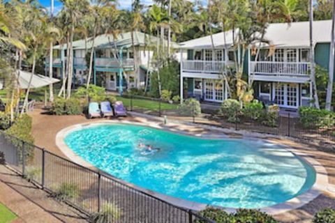 Coral Beach Noosa Resort - Great Ocean Road Tourism 0