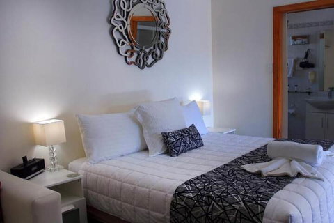 Karuah Motor Inn - Great Ocean Road Tourism 5