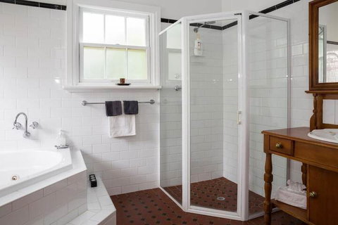 Clare Valley Heritage Retreat - Great Ocean Road Tourism 7