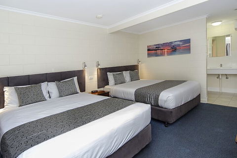 Victor Harbor City Inn - Great Ocean Road Tourism 6