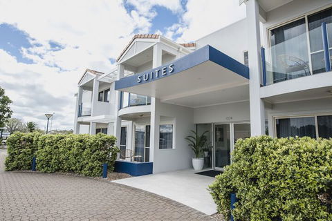 The Marina Hotel - Great Ocean Road Tourism 6