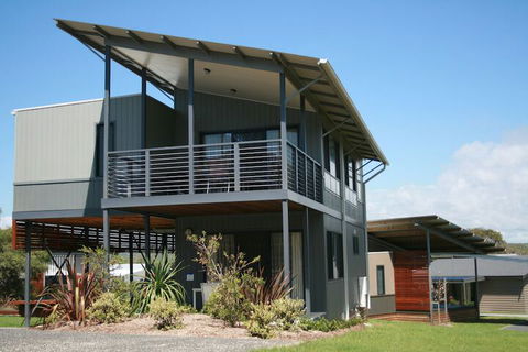 Serenity Diamond Beach - Great Ocean Road Tourism 2