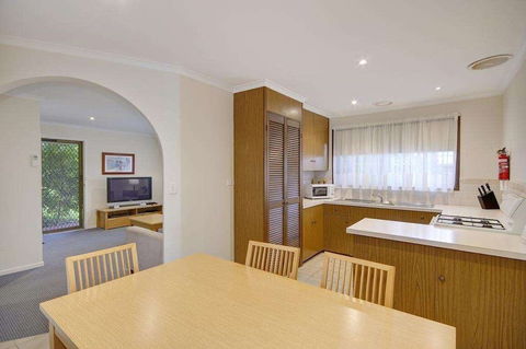 Parkwood Motel And Apartments - Great Ocean Road Tourism 6