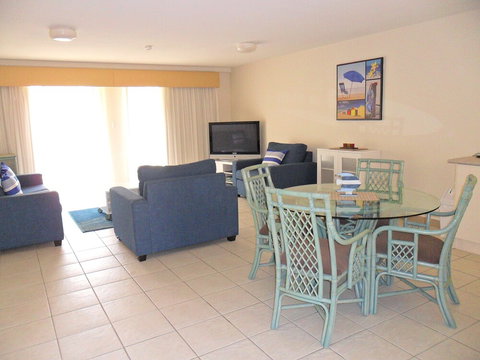 Nelson Bay Breeze Holiday Apartments - Great Ocean Road Tourism 6