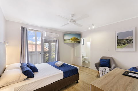 Beach House Motel - Great Ocean Road Tourism 3