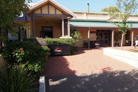 Dongara Hotel Motel - Great Ocean Road Tourism 0