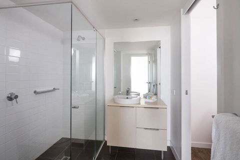 Direct Hotels â€“ Islington At Central - Great Ocean Road Tourism 6