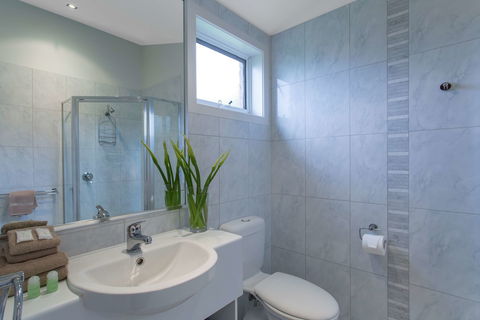 Best Western Colonial Village Motel - Great Ocean Road Tourism 3