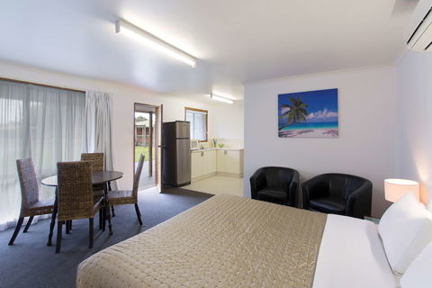 Best Western Colonial Village Motel - Great Ocean Road Tourism 6