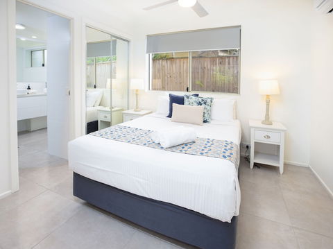 Noosa River Palms - Great Ocean Road Tourism 1
