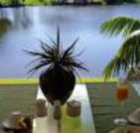 Alexander Lakeside Bed  Breakfast - Great Ocean Road Tourism