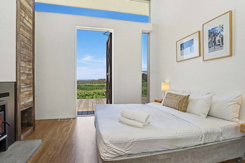 The Longhouse Suite 2 - Great Ocean Road Tourism 4