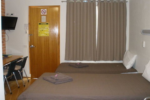 Palms Oasis Motel - Great Ocean Road Tourism 2